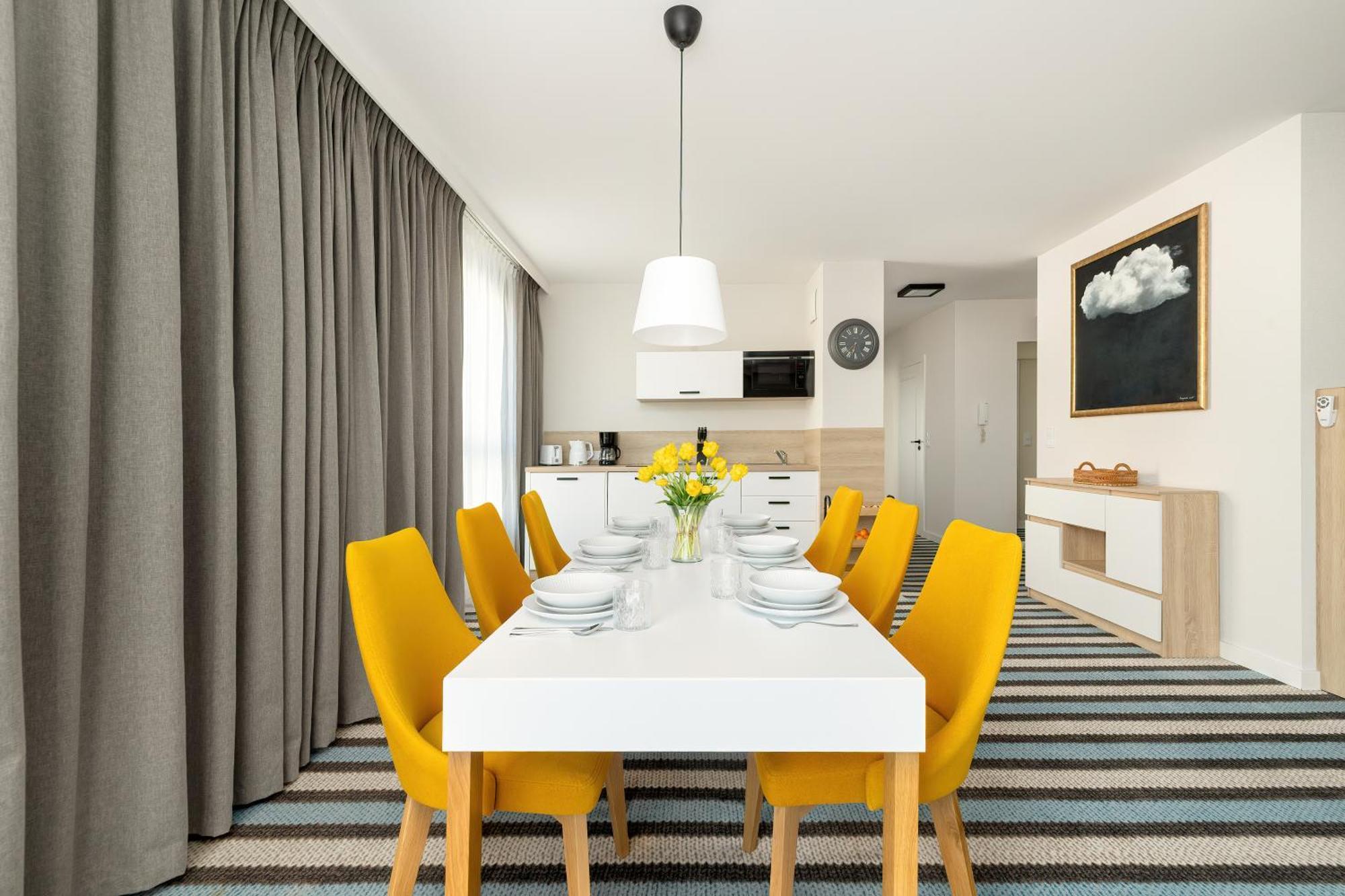 Sunny In Bel Mare By Renters Apartment *